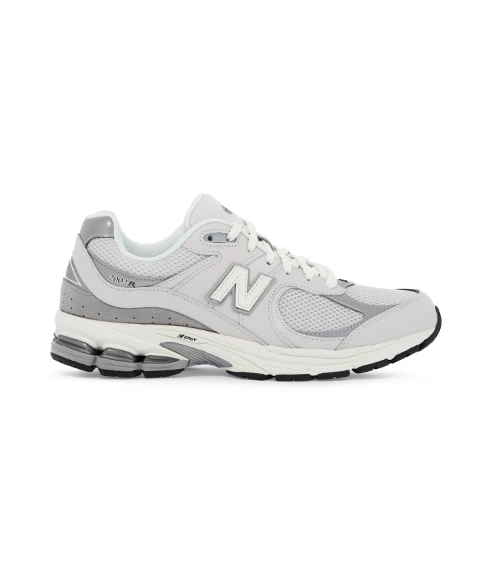 

Кроссовки 2002 го года из кожи и сетки New Balance, серый