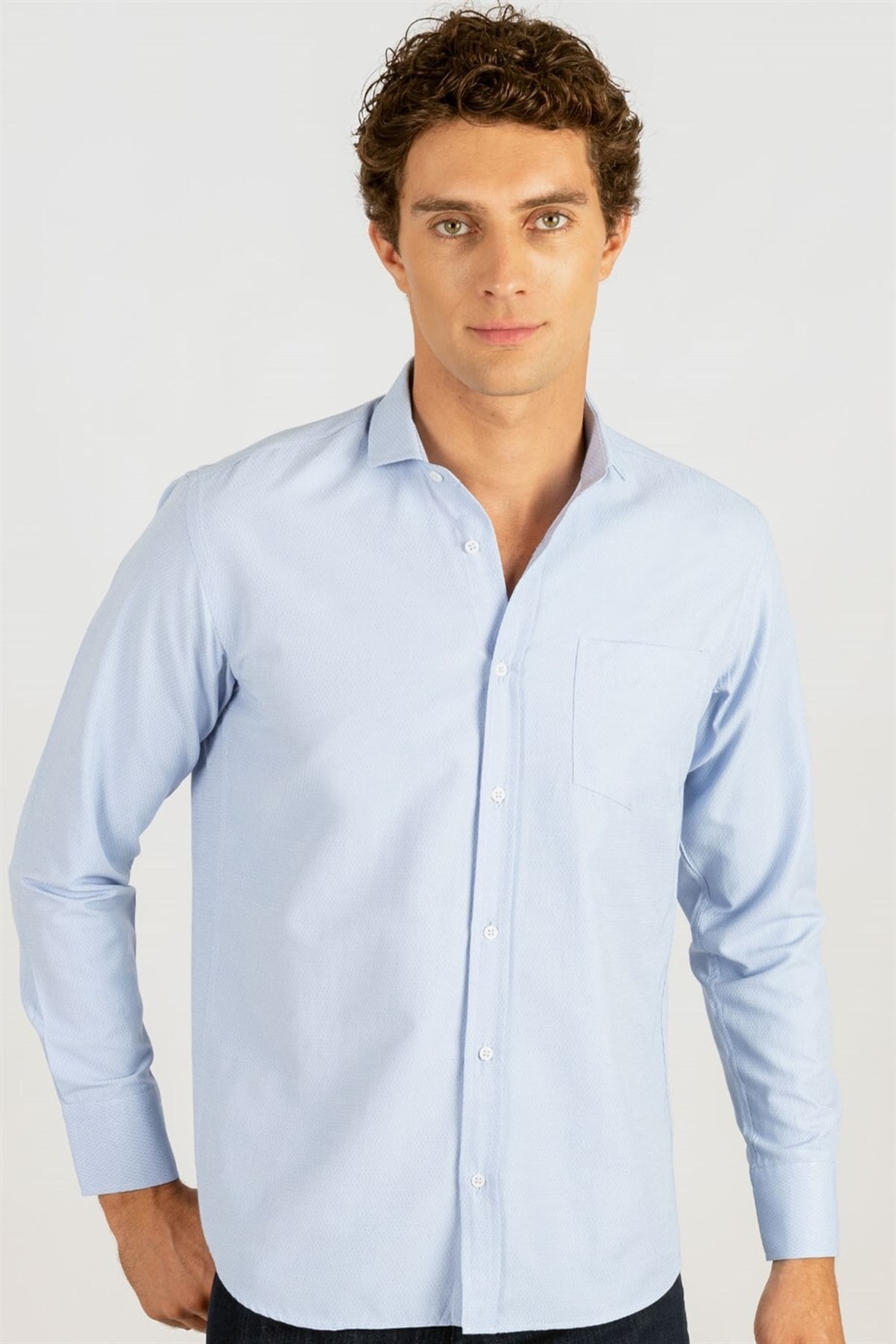 цена Мужская рубашка классического кроя с рисунком Tudors, синий