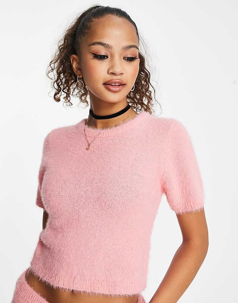 

Розовый структурированный топ Miss Selfridge – с короткими рукавами и укороченным кроем, однотонный