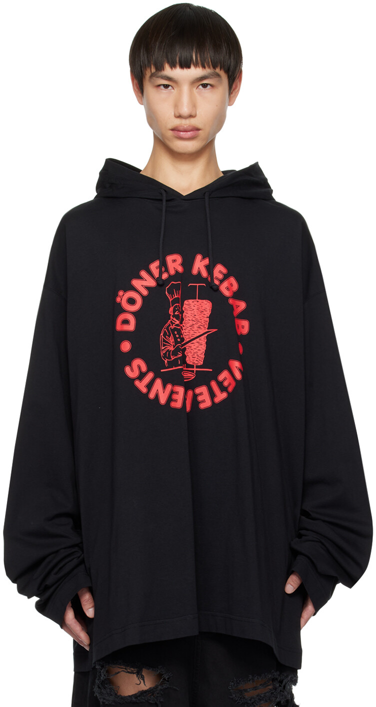 

Черный худи с принтом VETEMENTS