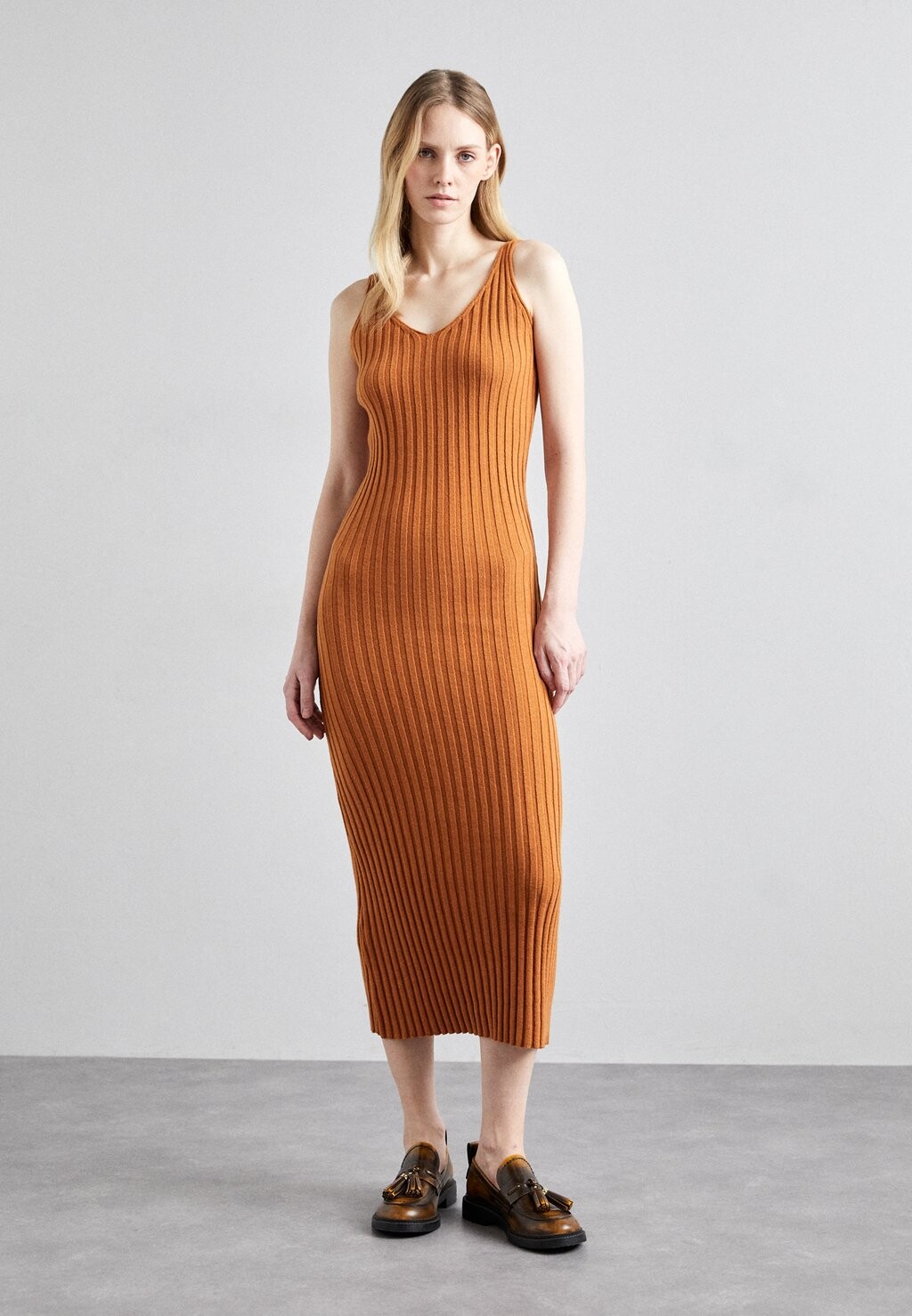 

Платье-джемпер DRESS STUDIO ID, коричневый