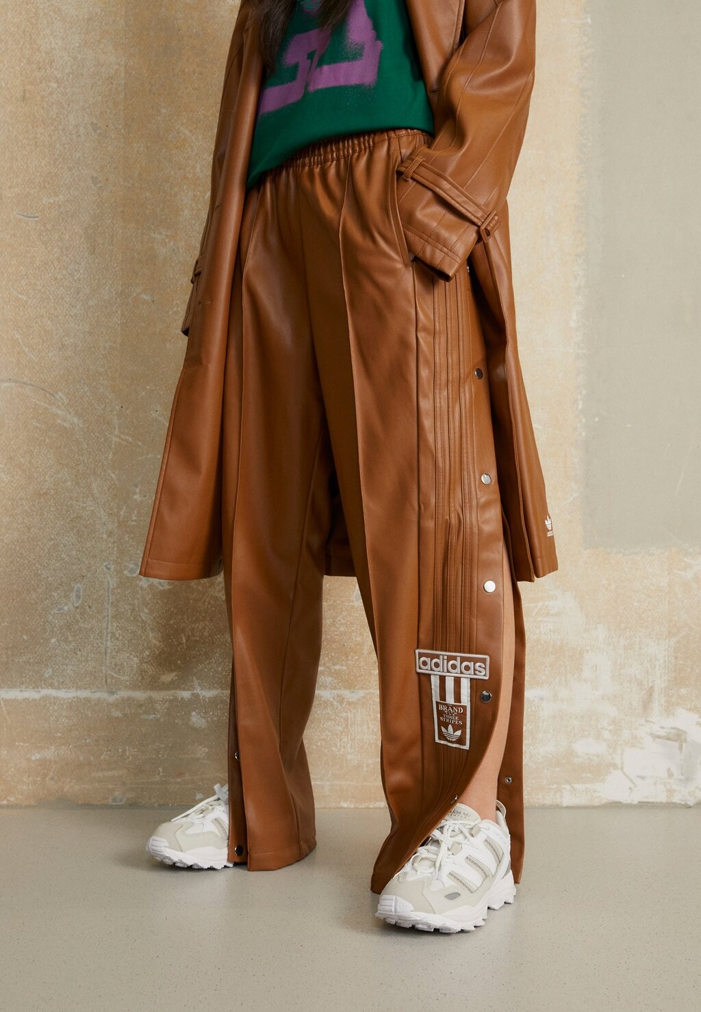 

Брюки adidas Originals