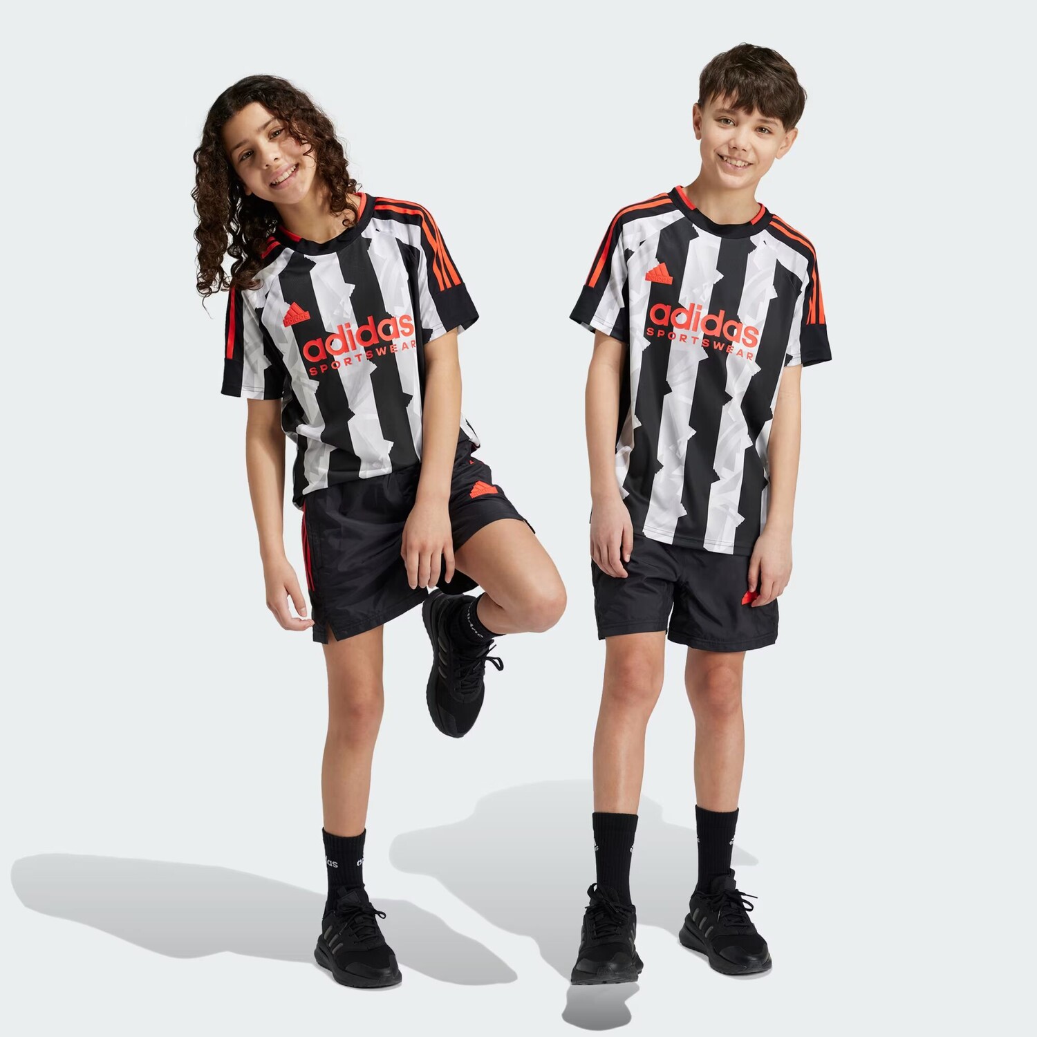 Тканые шорты Tiro для детей Adidas, цвет Black/Bright Red