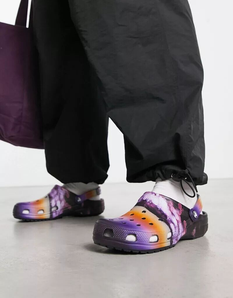 

Классические сабо Crocs Meta Scape с рисунком
