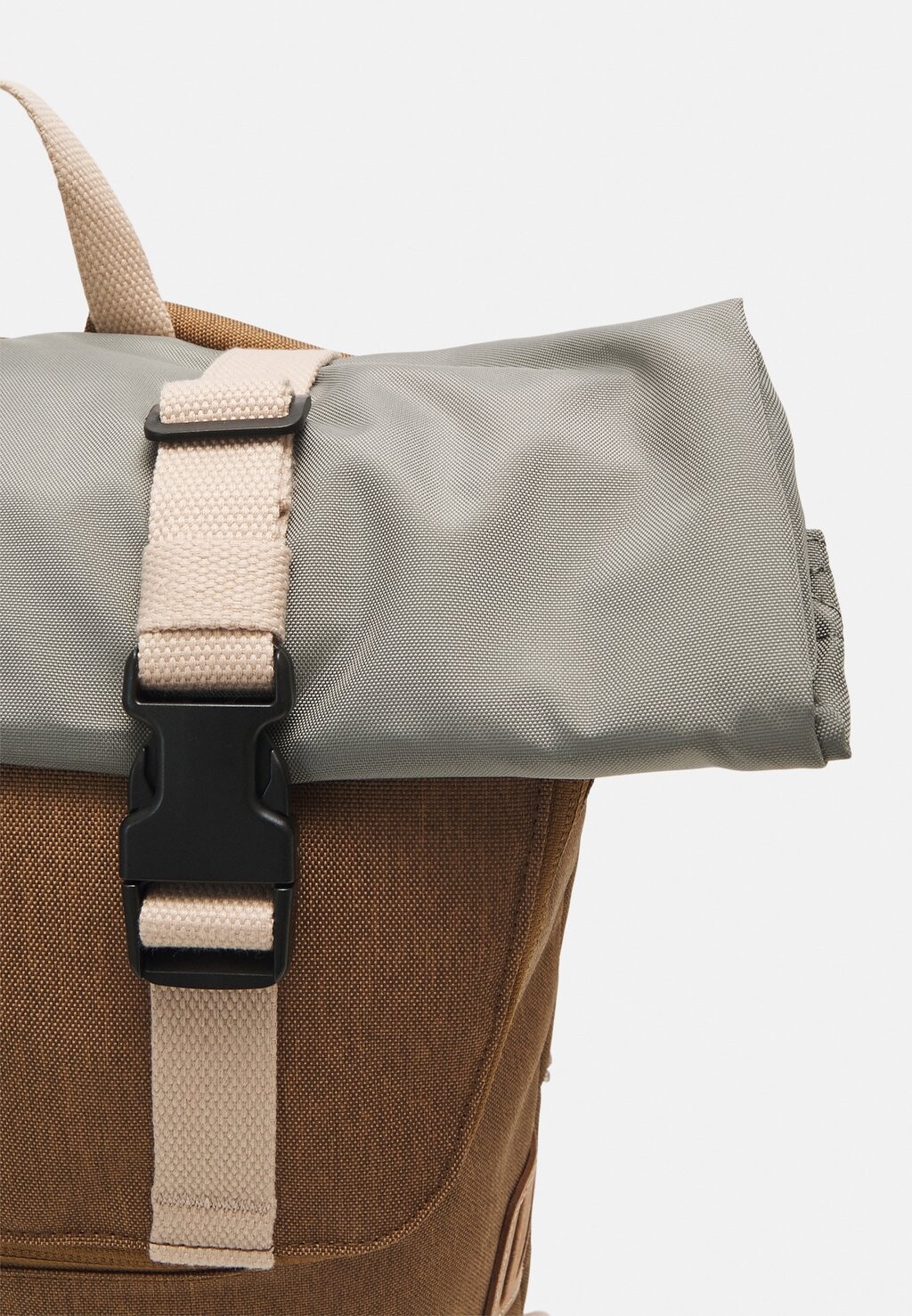 

Рюкзак CHRISTOPHER EURO SERIES BACKPACK UNISEX Doughnut, хаки