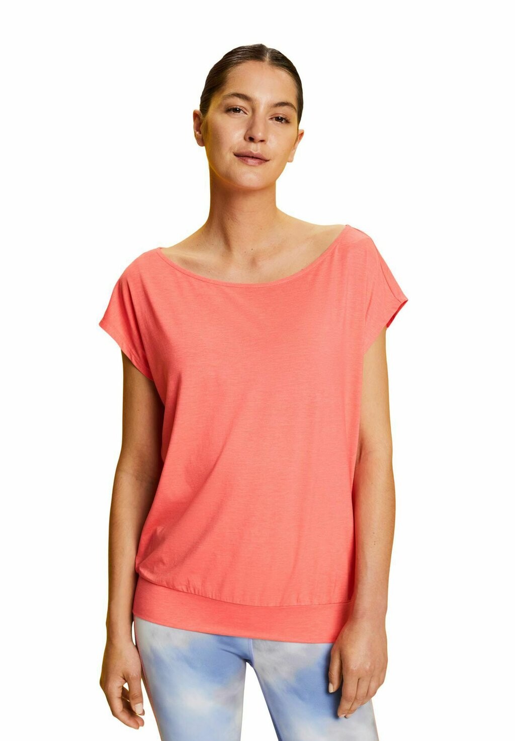 

Базовая футболка Esprit, коралл