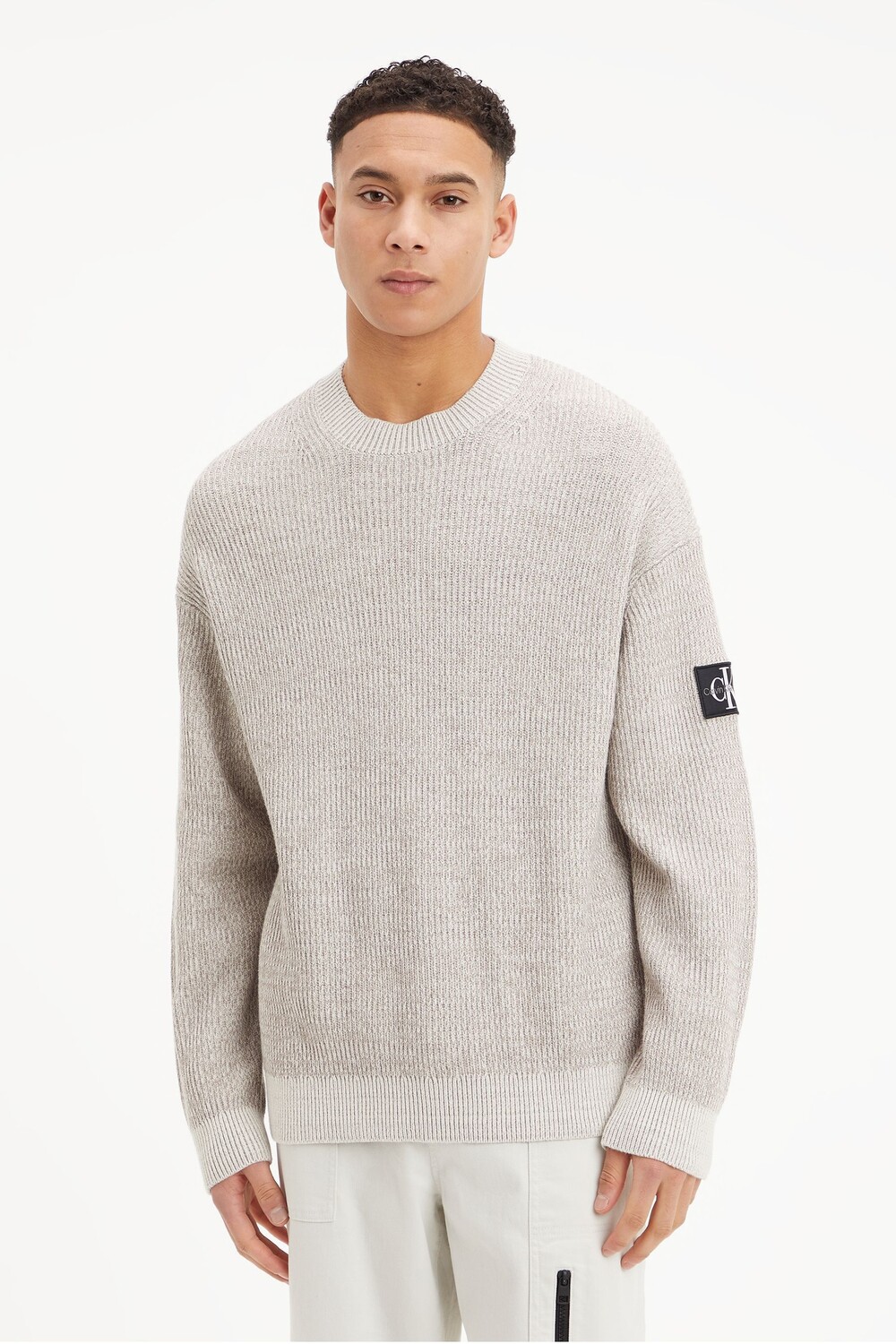 

Новый свитер с нашивкой Calvin Klein Jeans