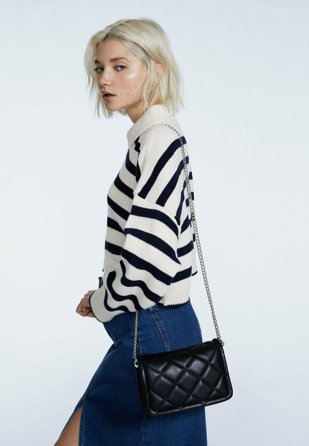

Сумка через плечо Stradivarius, черный
