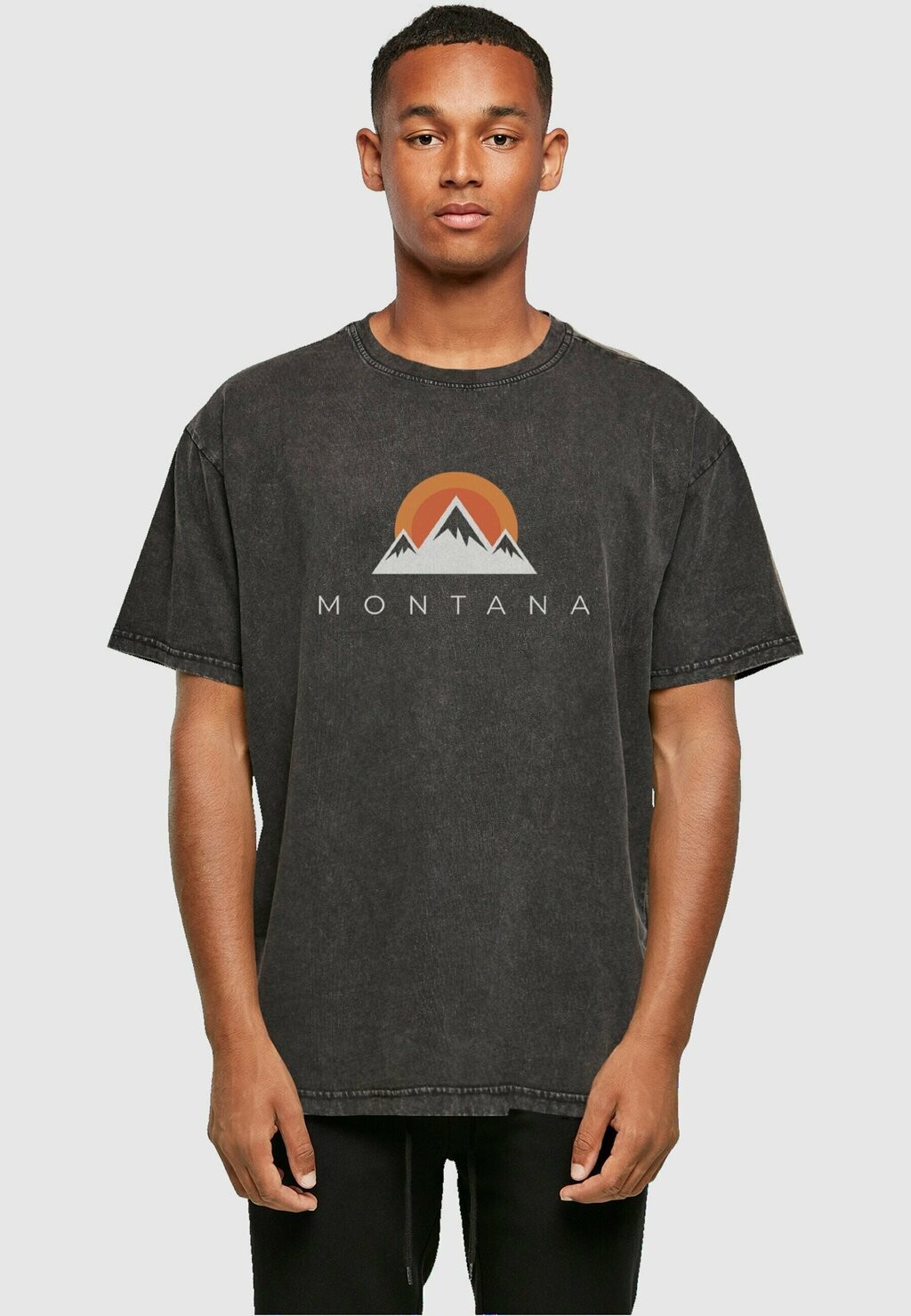 

Футболка с принтом MONTANA X HEAVY Merchcode, цвет black