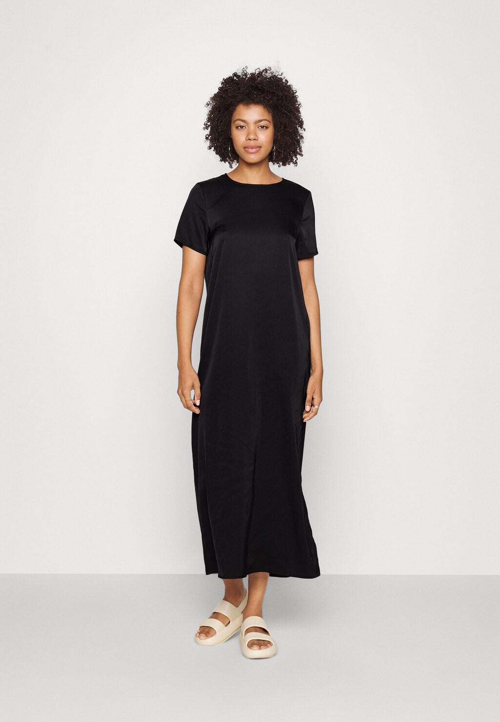 

Летнее платье Monki
