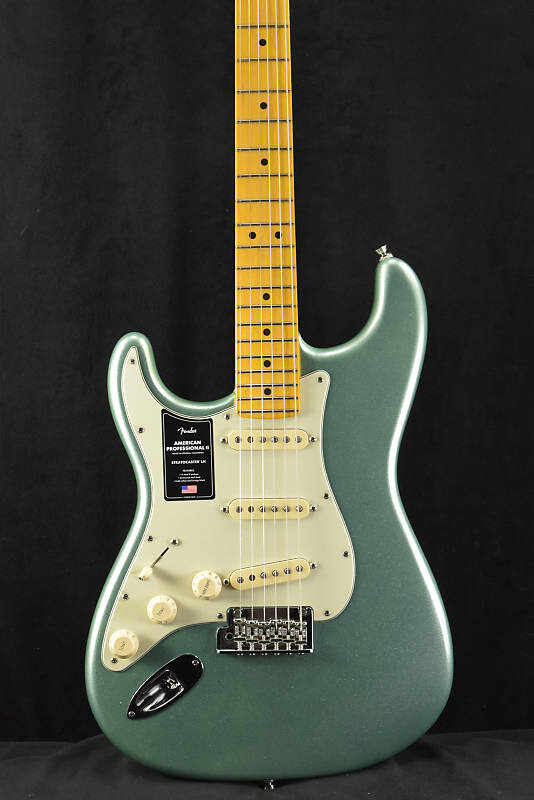 

Электрогитара Fender American Professional II Stratocaster Left-Hand Mystic Surf Green Maple Fingerboard