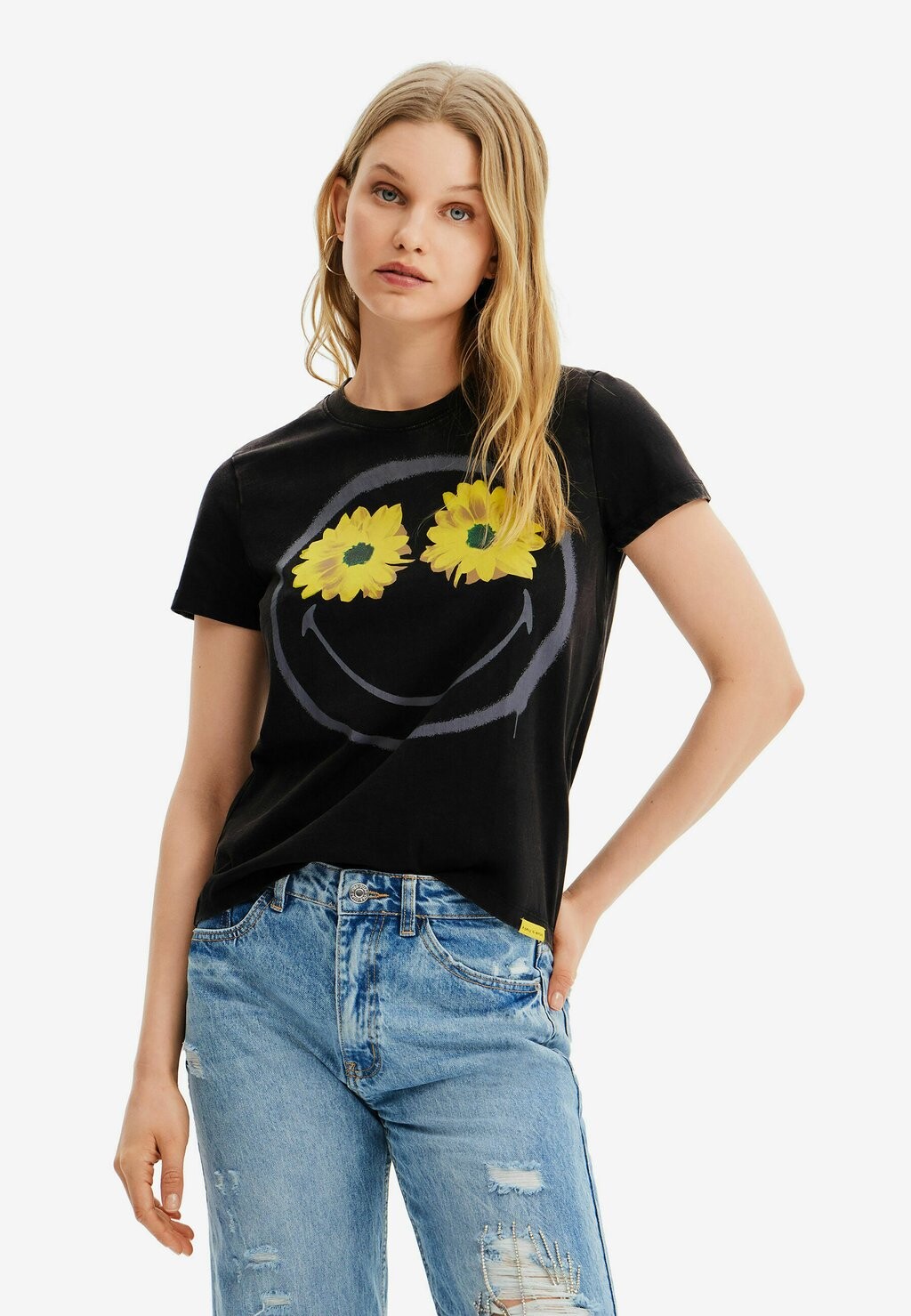 

Футболка с принтом Desigual, черный