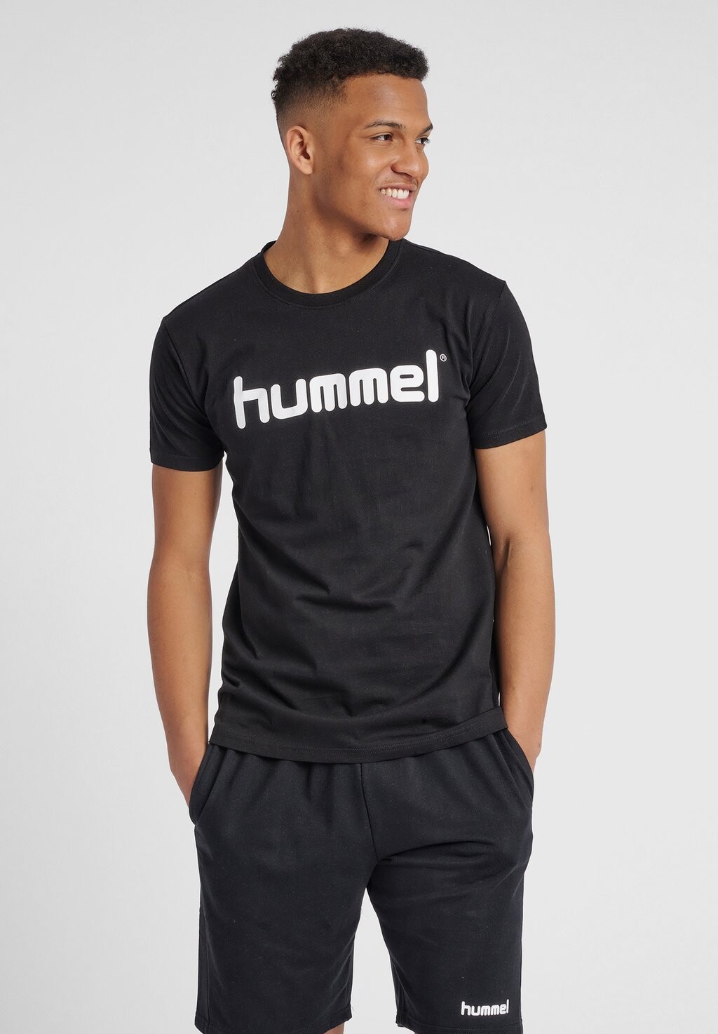 

Рубашка с принтом Hummel