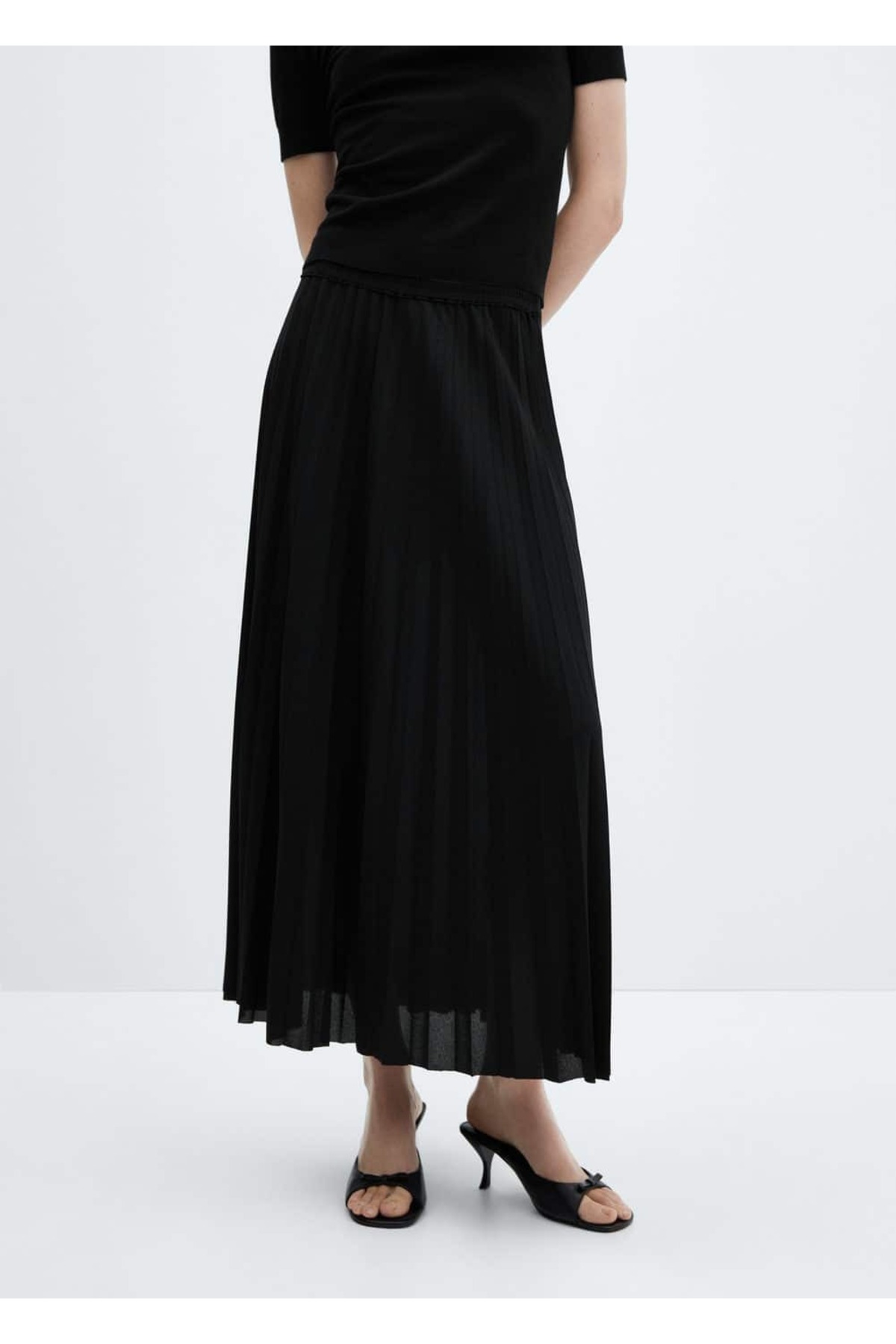 Длинная плиссированная юбка Mango, черный юбка длинная плиссированная m черный