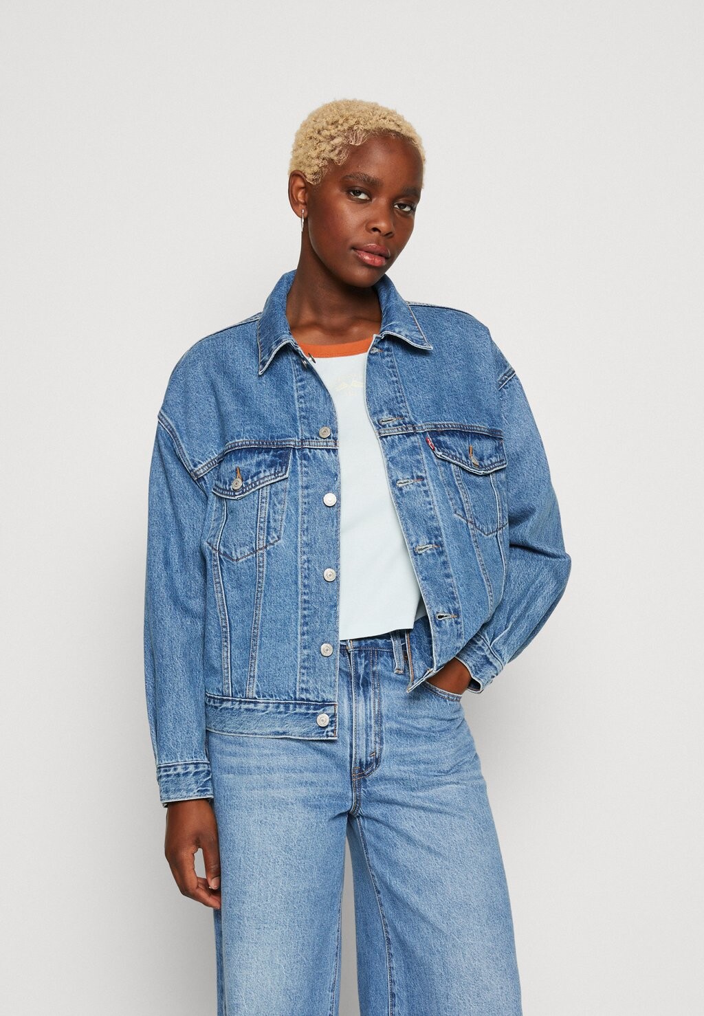 

Джинсовая куртка Levi's, синий
