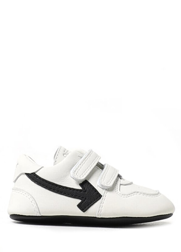 

Кожаные кроссовки для мальчика с бело-черным логотипом Off-White