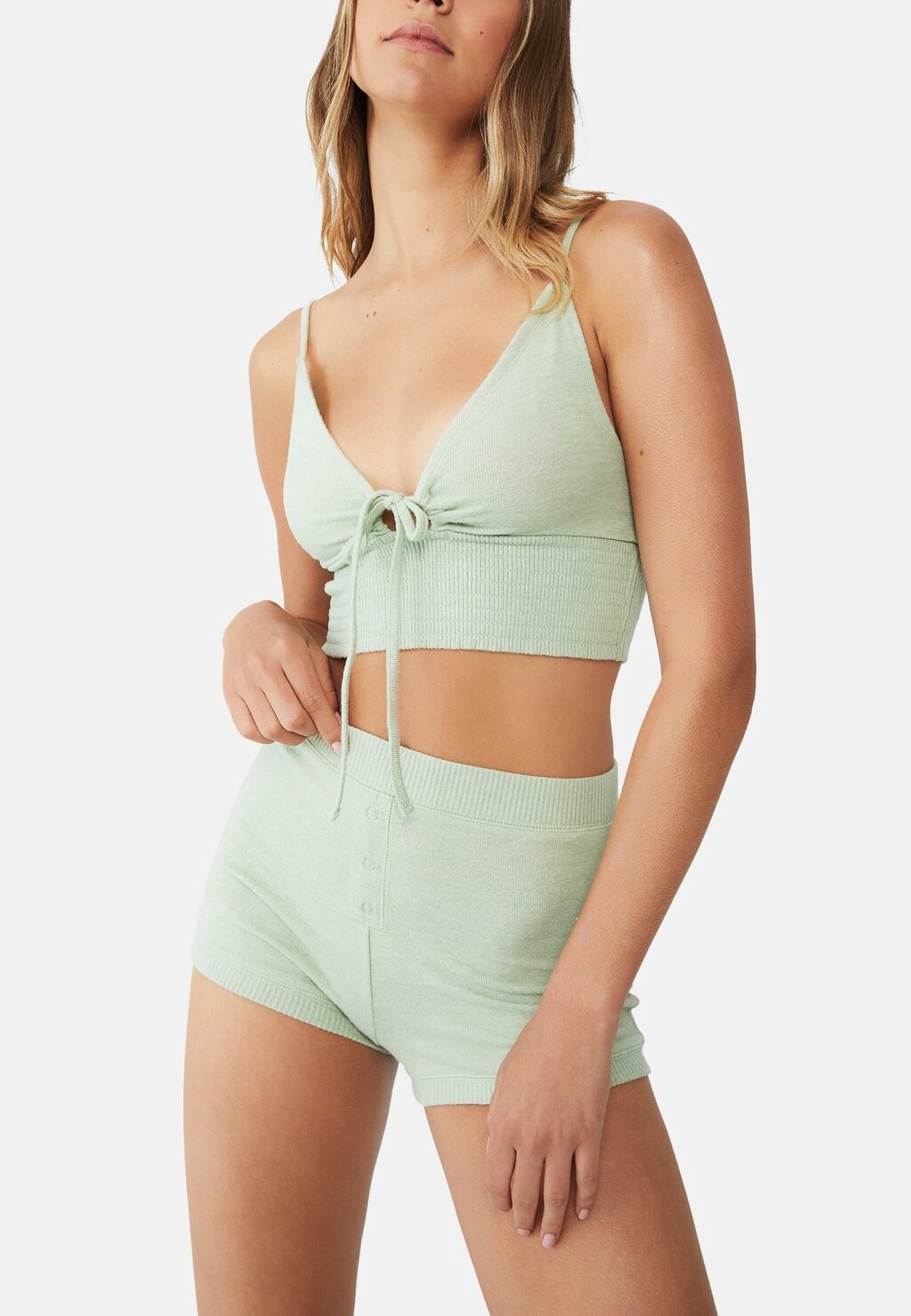 

Шорты Cotton On, зеленый