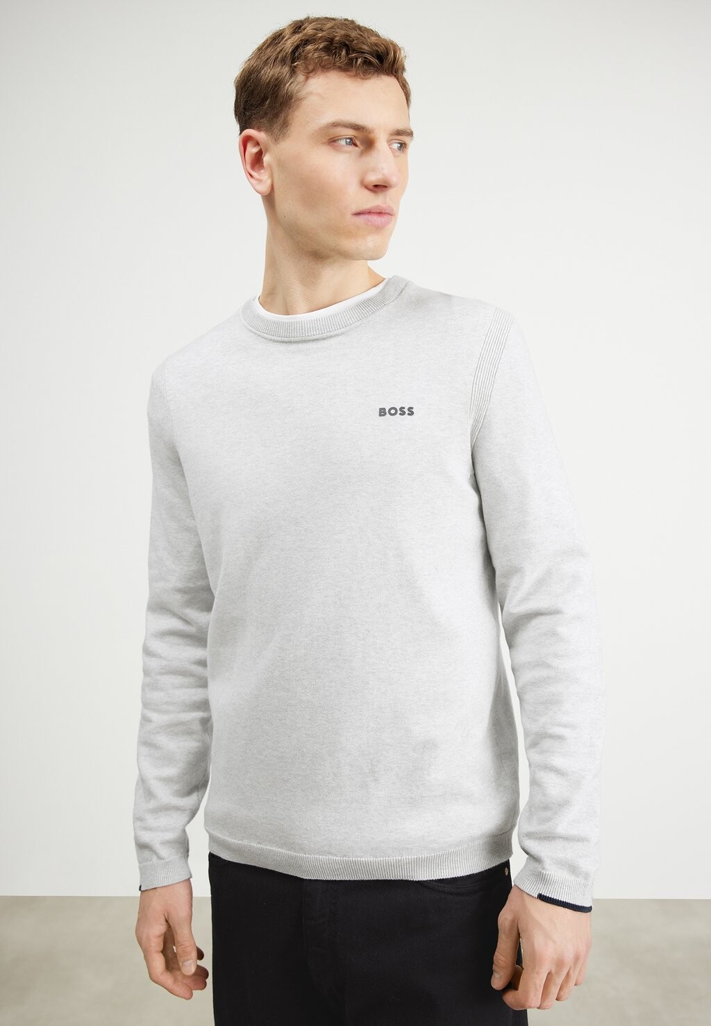 

Свитер Ever BOSS, цвет light/pastel grey