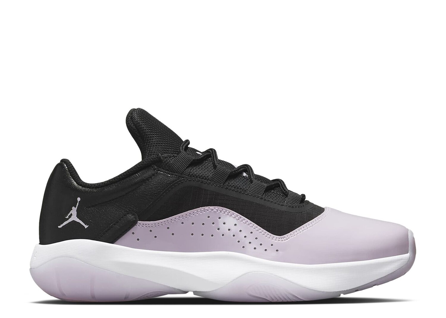 

Кроссовки Air Jordan Wmns Air Jordan 11 Cmft Low 'Black Iced Lilac', черный