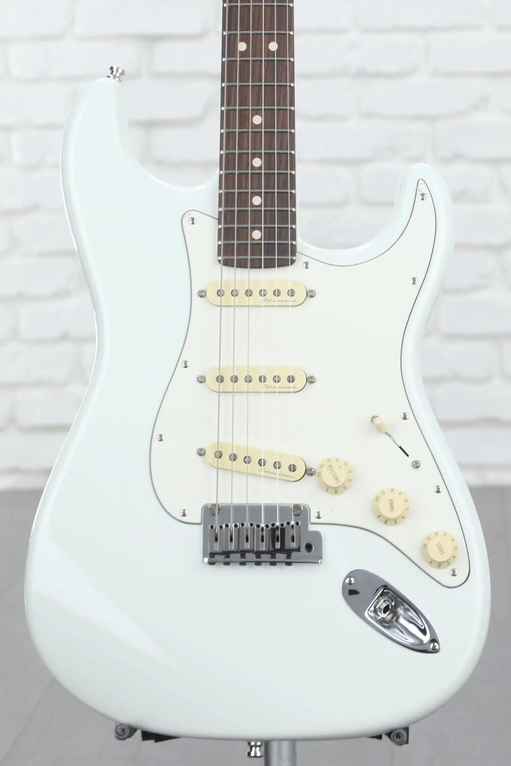 

Fender Custom Shop Jeff Beck Signature Stratocaster — олимпийский белый
