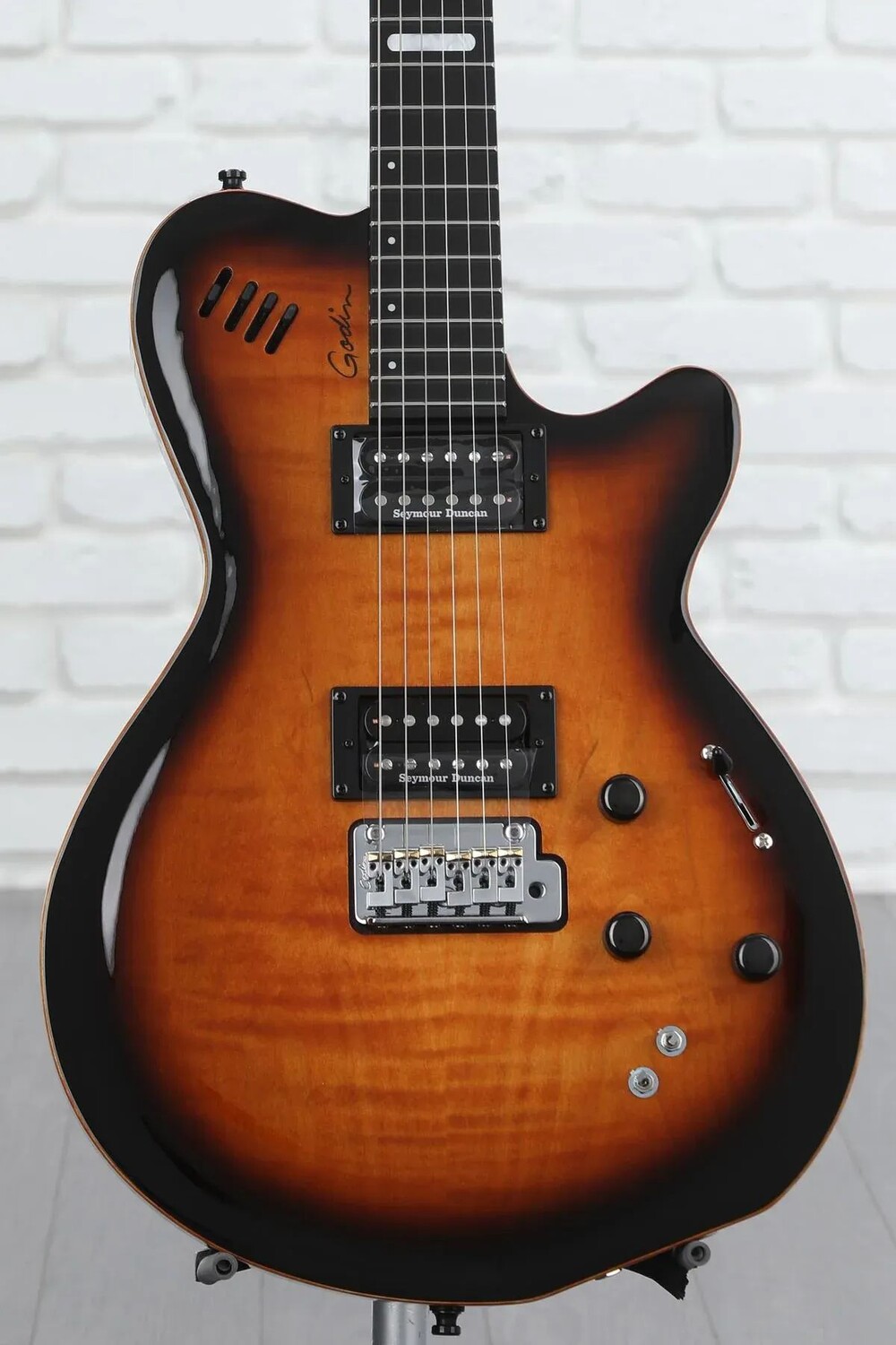 

Электрогитара Godin LGXT — Cognac Burst AA Flame