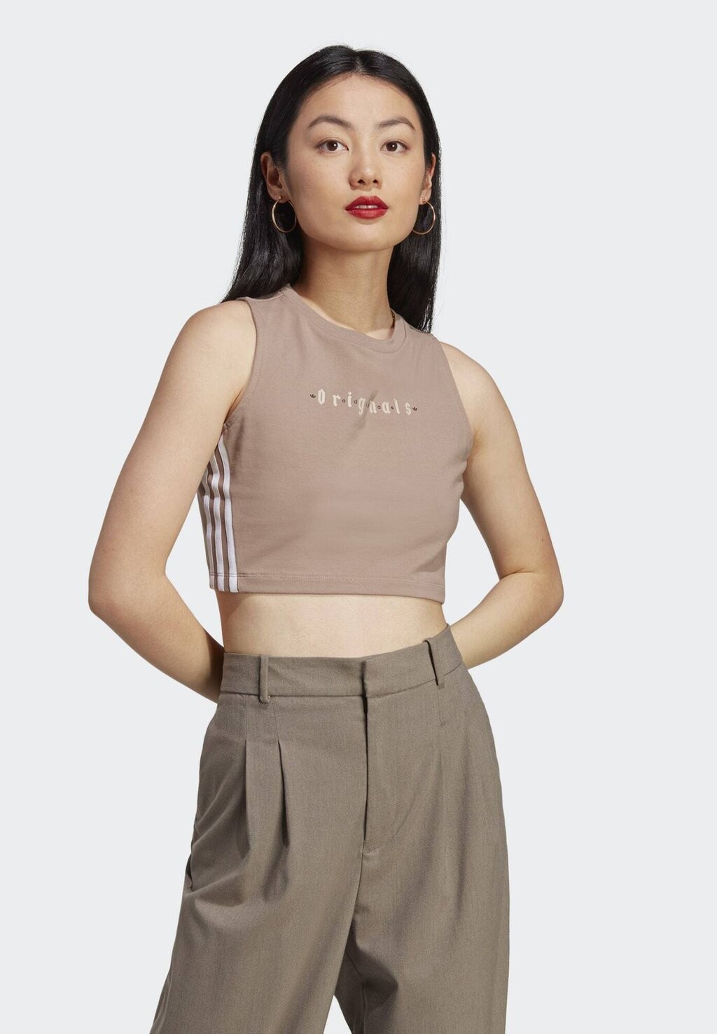 

Топ adidas Originals