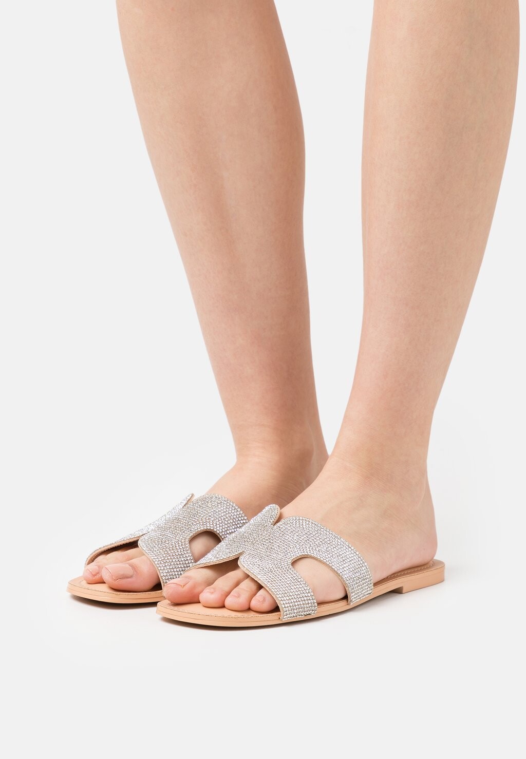 

Шлепанцы Steve Madden