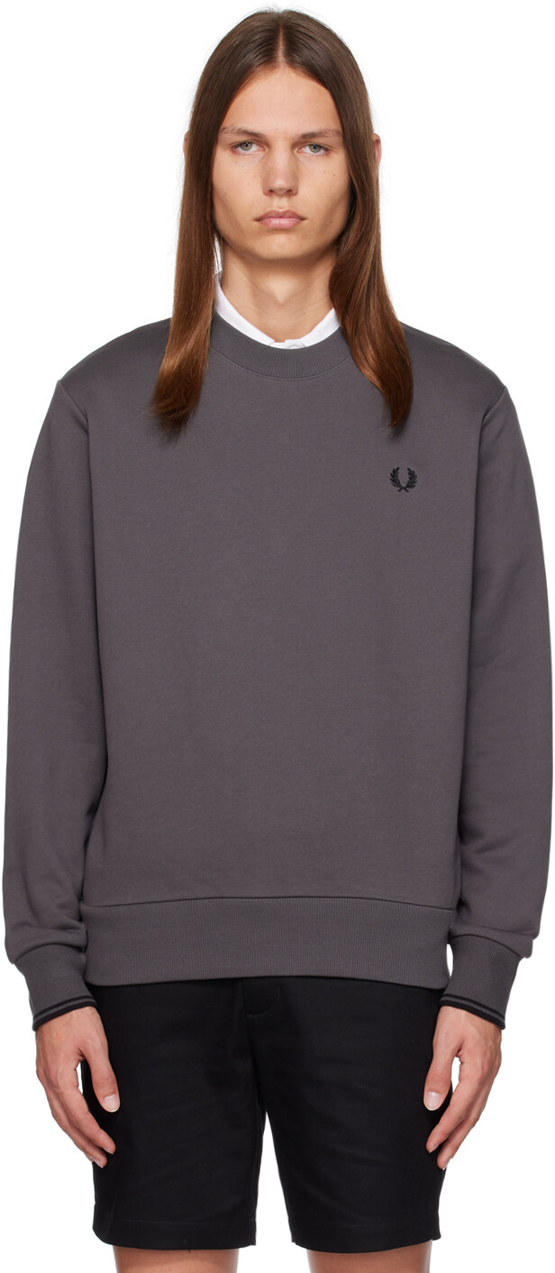 

Серый свитшот с вышивкой Fred Perry