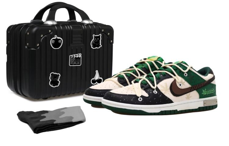 

Кроссовки Nike Dunk, белый/натуральный