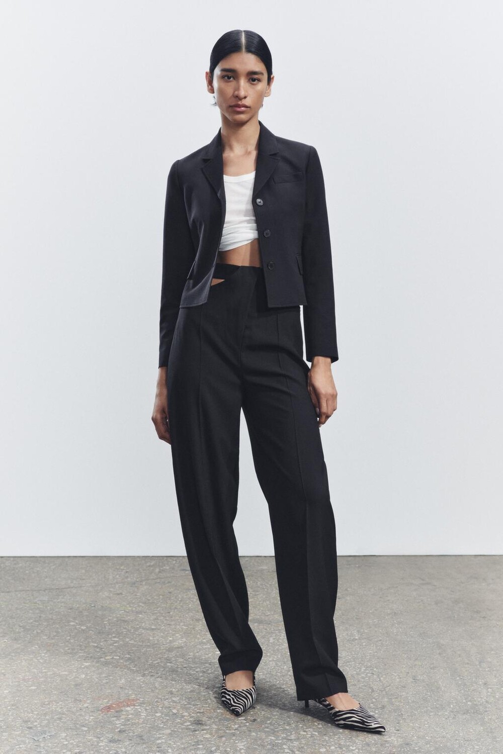 Приталенный пиджак из шерстяной смеси ZARA, черный