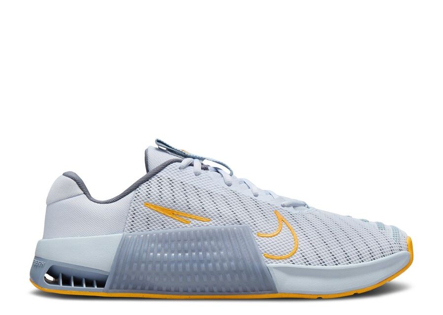 

Кроссовки Nike Metcon 9, цвет Football Grey Sundial
