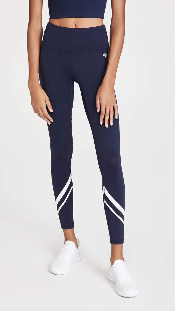 

Леггинсы Tory Sport High-Rise Weightless Chevron Leggings