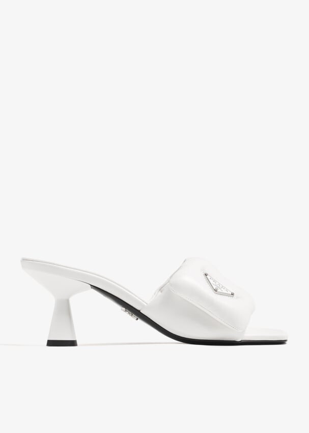 

Сандалии Prada Soft Padded Nappa, белый
