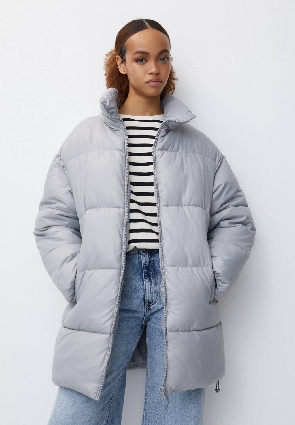 

Зимнее пальто Shiny Puffer PULL&BEAR, цвет grey