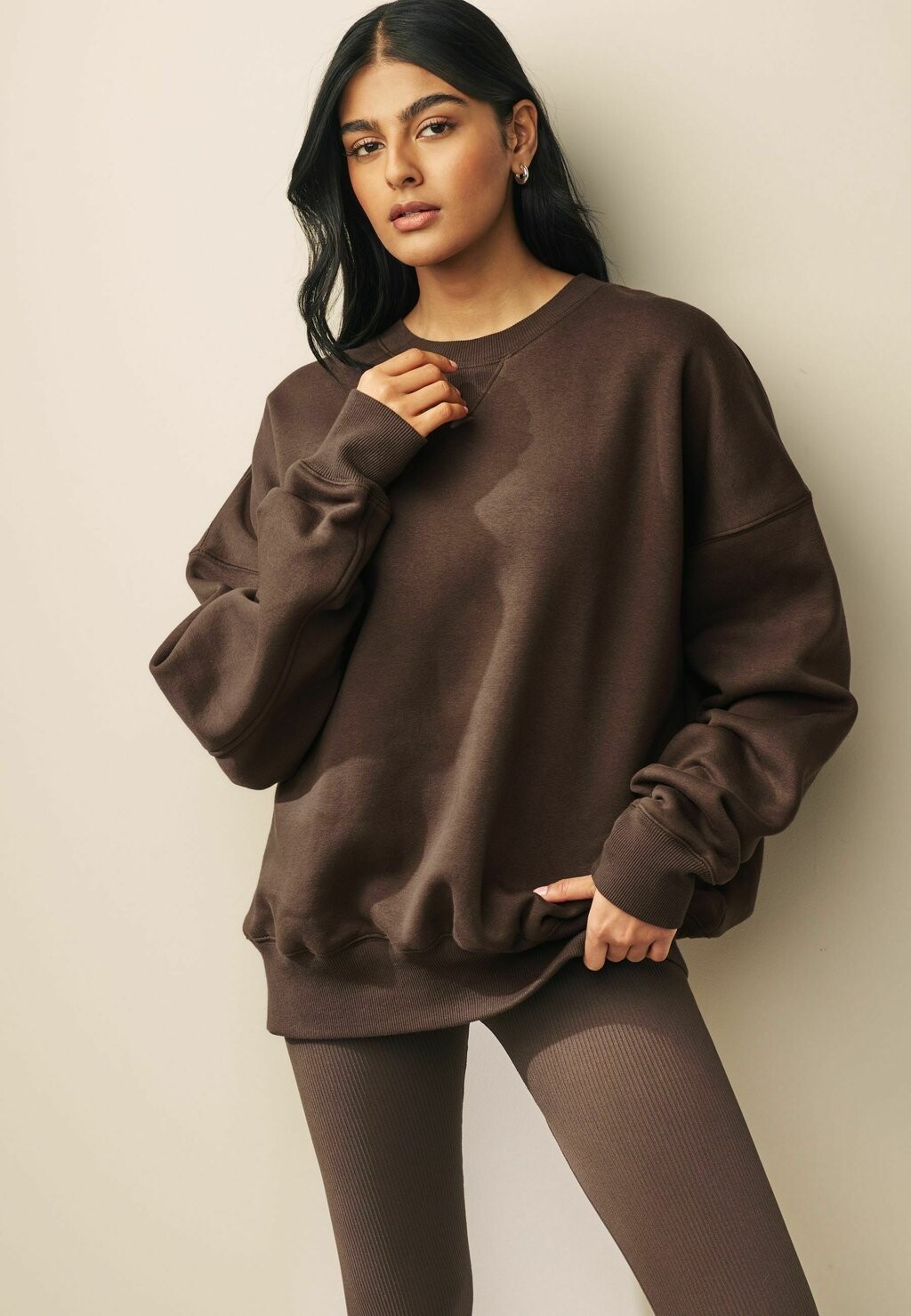 Толстовка LONGLINE CREW NECK REGULAR FIT Next, цвет chocolate brown кардиган v neck regular fit next цвет mink brown