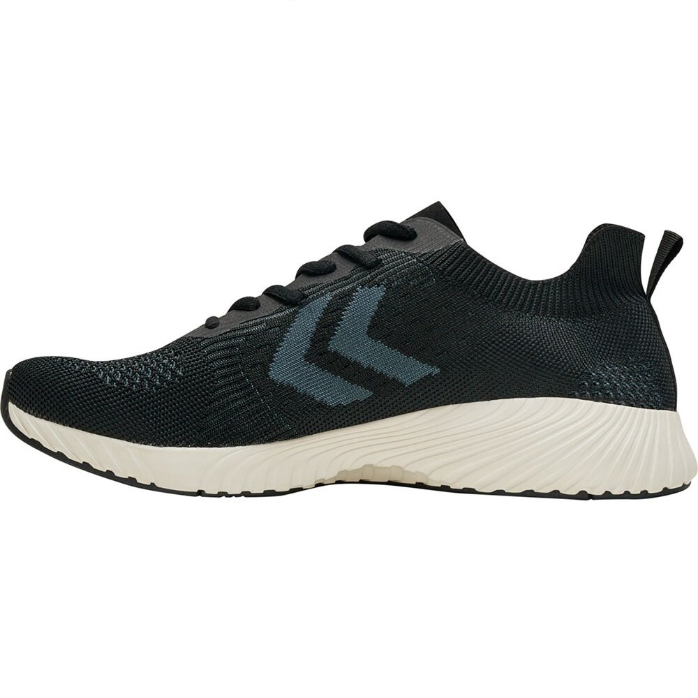 

Кроссовки Hummel Trinity Breaker Seamless, черный