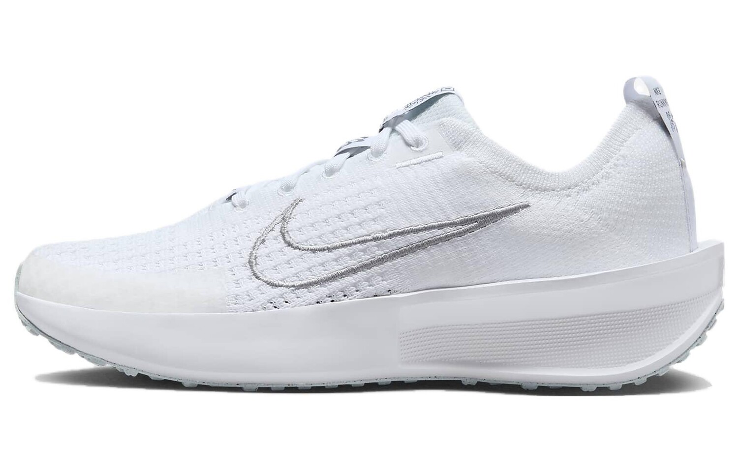 

Кроссовки Interact Run женские с низким верхом белого цвета Nike