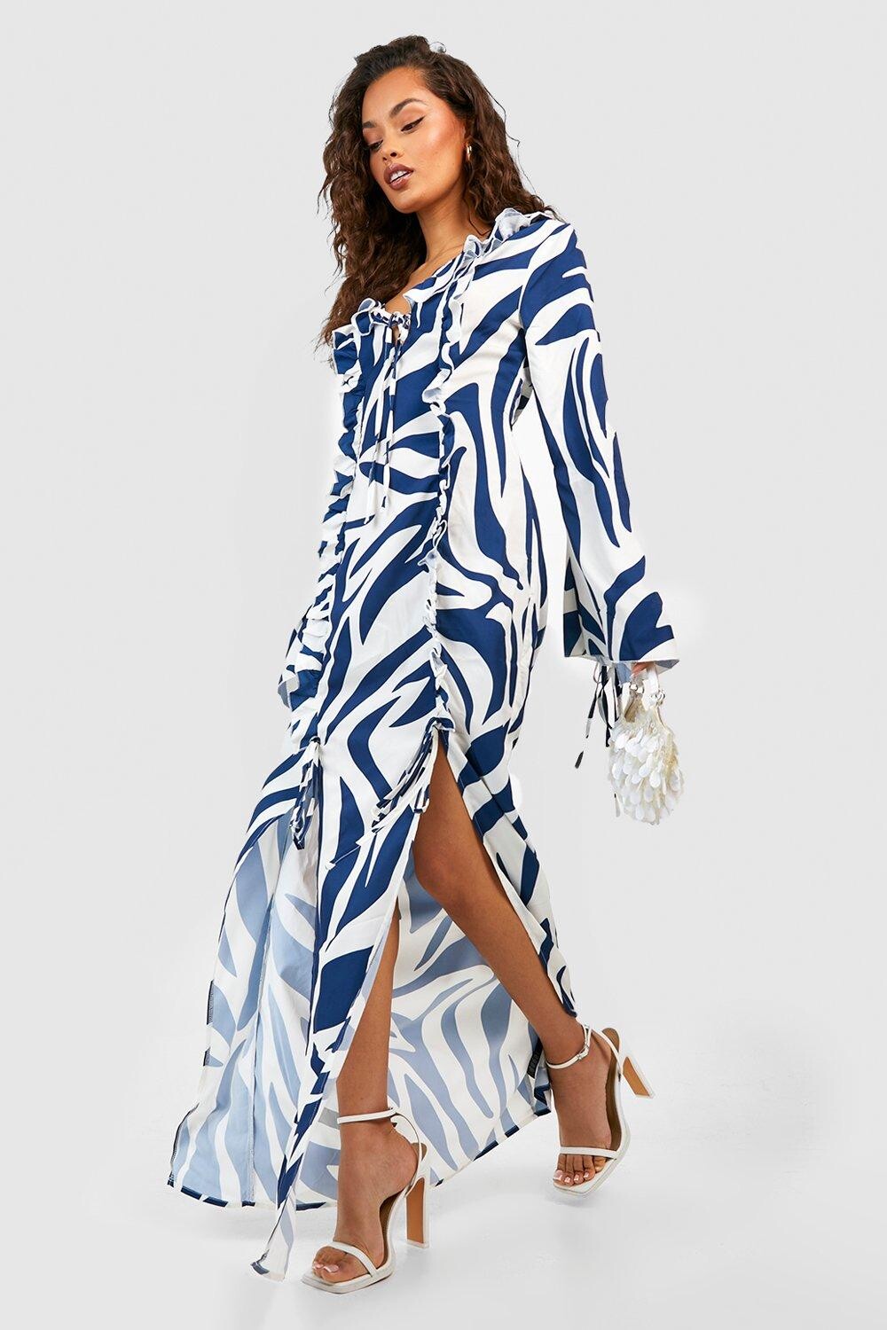 

Платье макси с орушами зебра Boohoo, синий