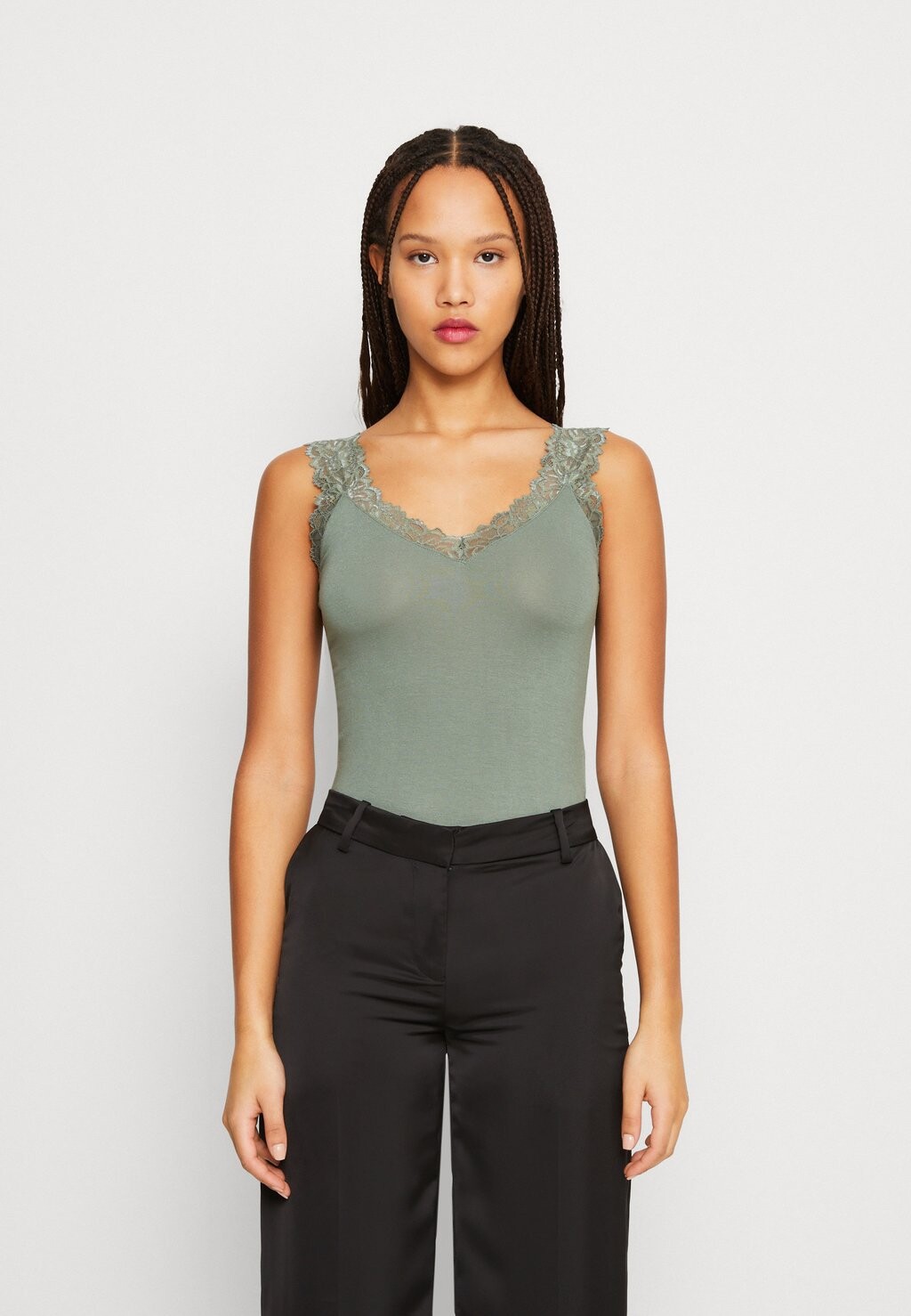 

Топ Vero Moda