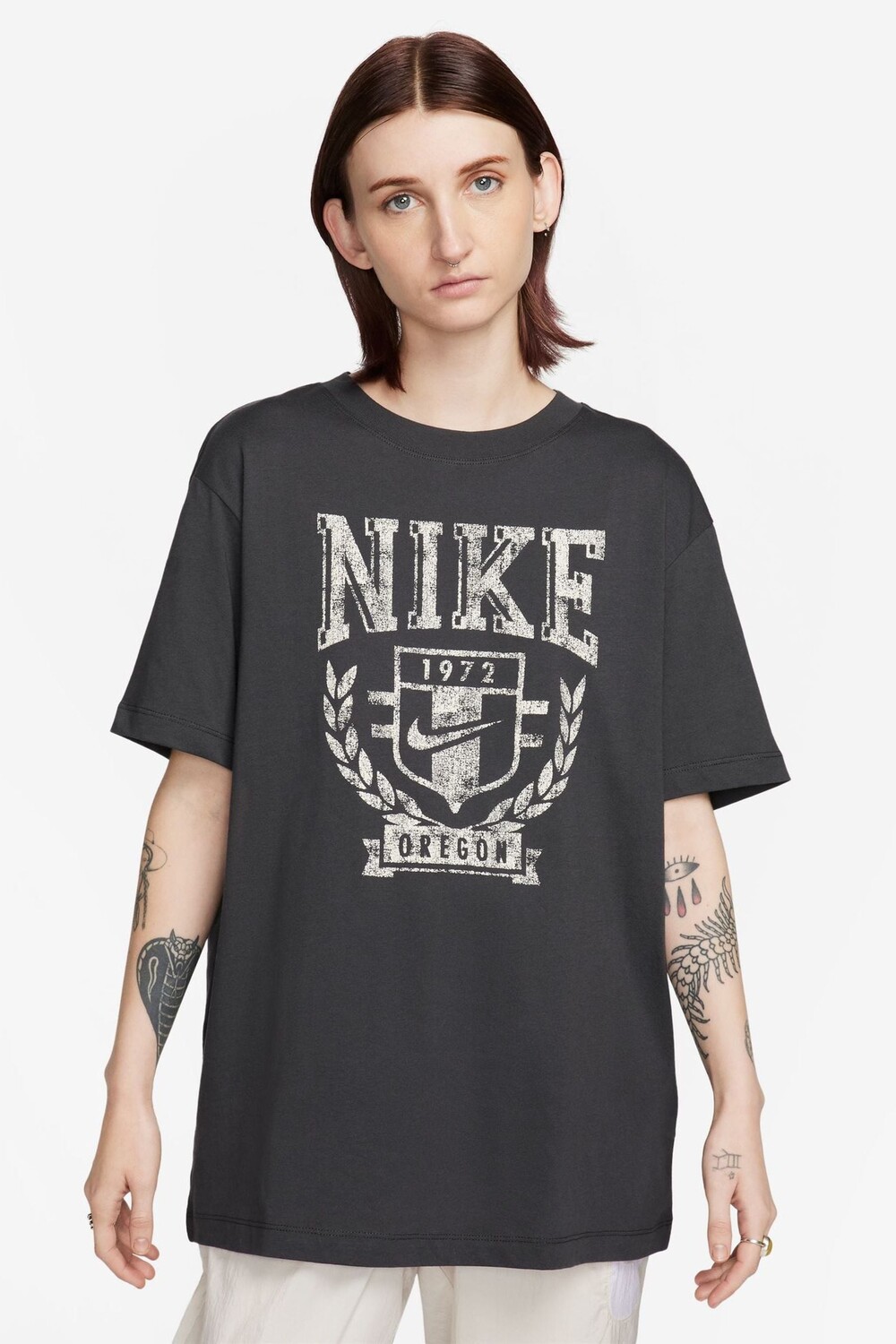 

Университетская футболка оверсайз Nike, черный