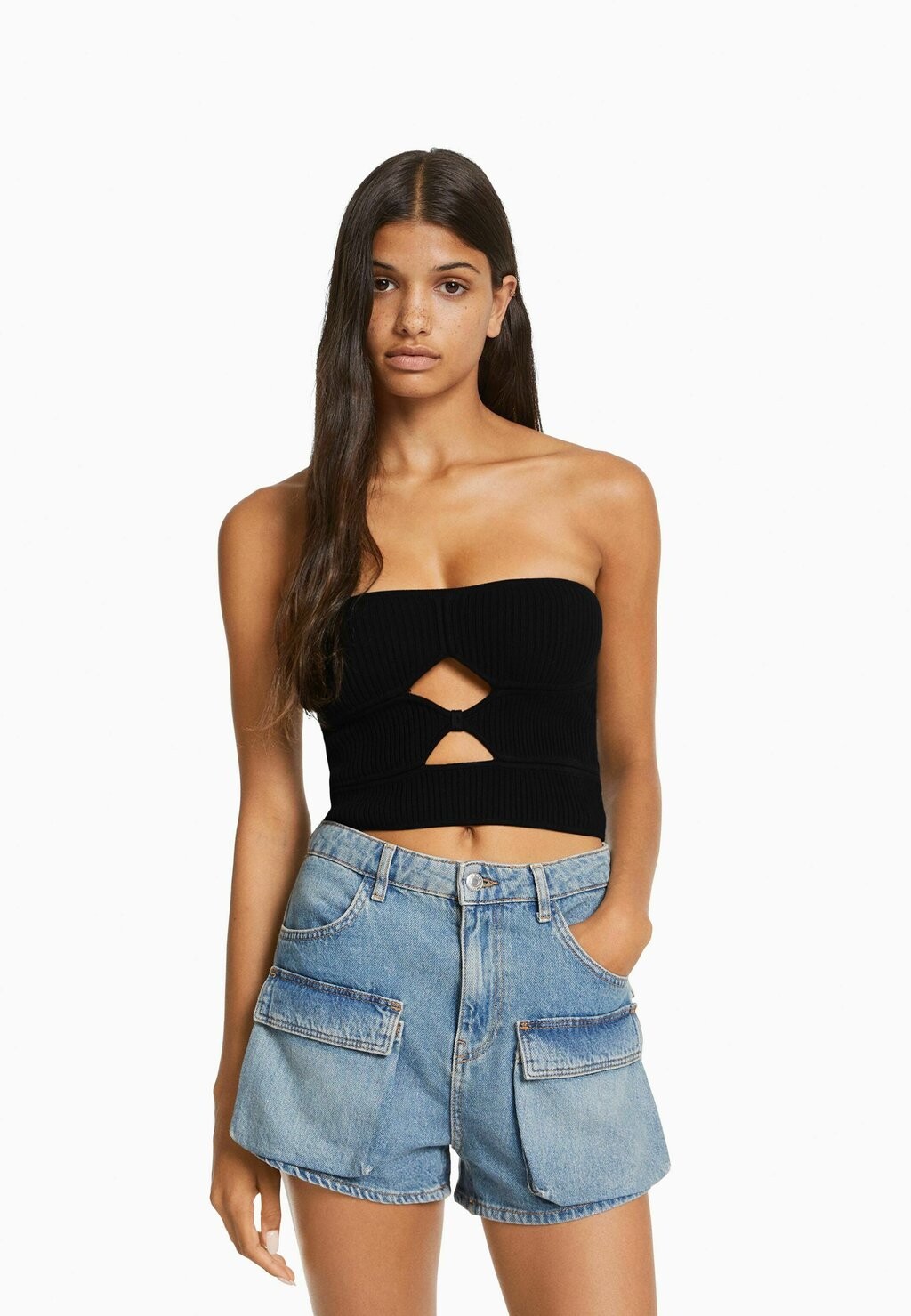 

Топ Cut Out Bershka, черный