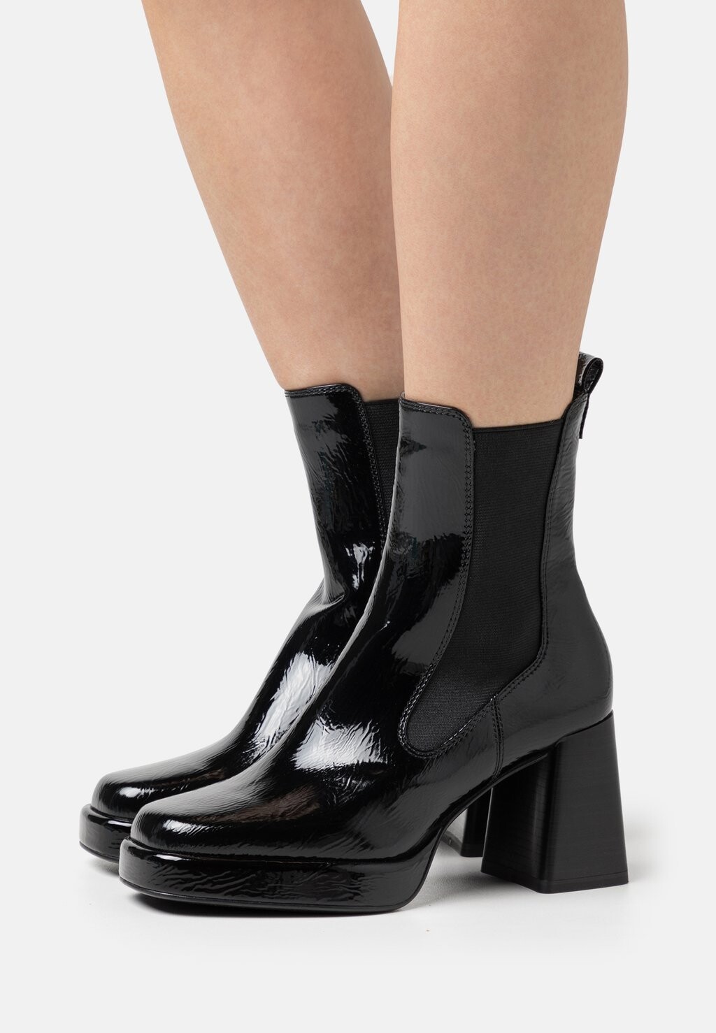 

Ботинки Tamaris, цвет black