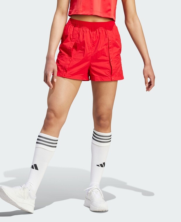 

Тренировочные шорты adidas Sportswear, красный