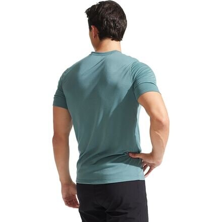 

Rove Tech Henley мужские PEARL iZUMi, цвет Pale Pine