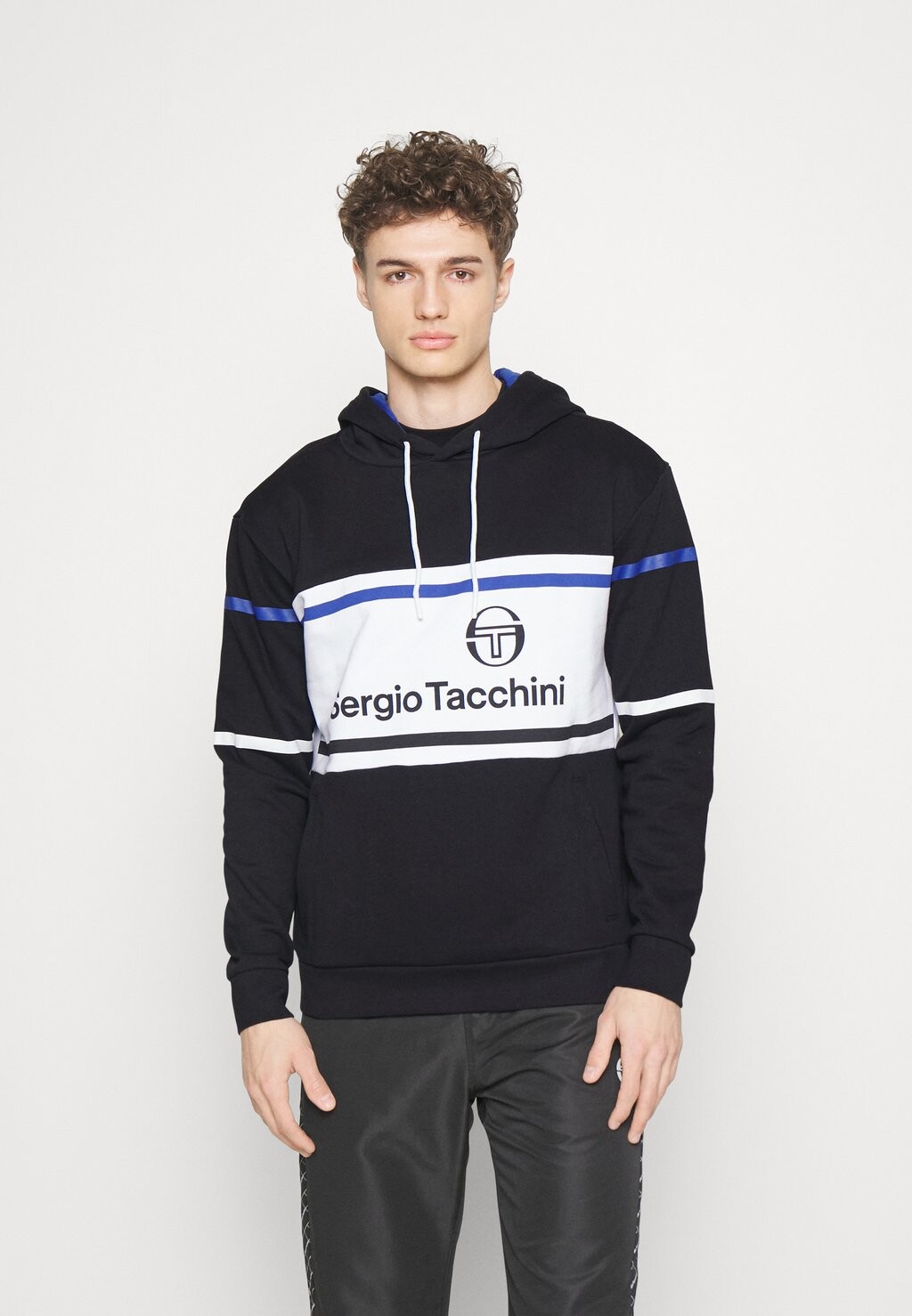 

Худи Sergio Tacchini