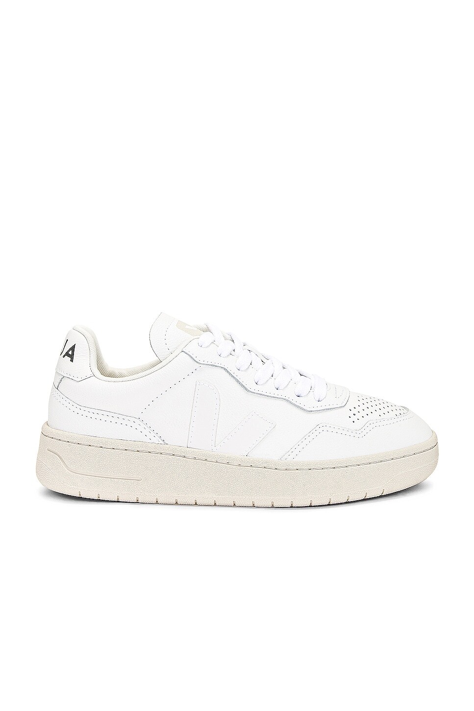 

Кроссовки Veja V-90, цвет Extra White