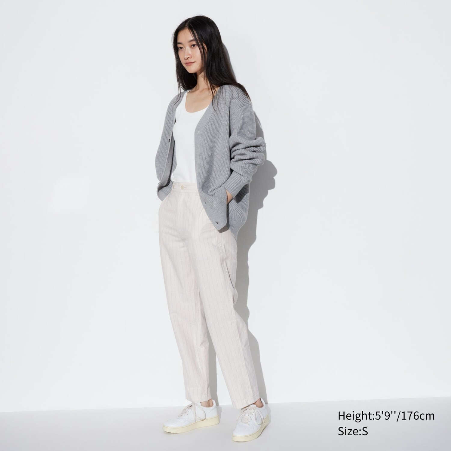 

Брюки из хлопкового льна в полоску (длинные) UNIQLO, слоновая кость