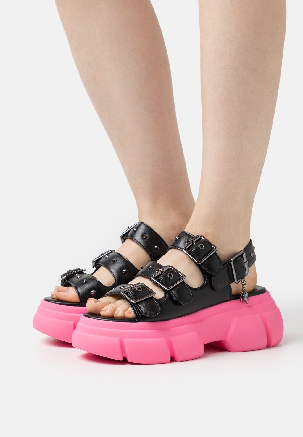 

Босоножки на платформе Koi Footwear, черный/розовый