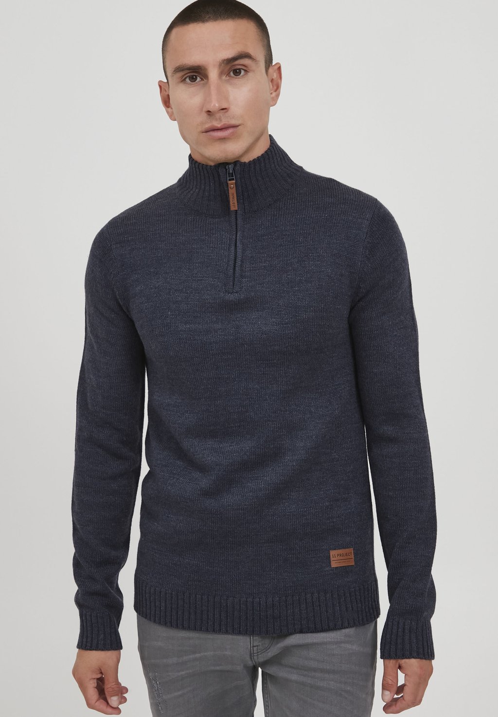 цена Вязаный свитер 11 Project, цвет insignia blue melange
