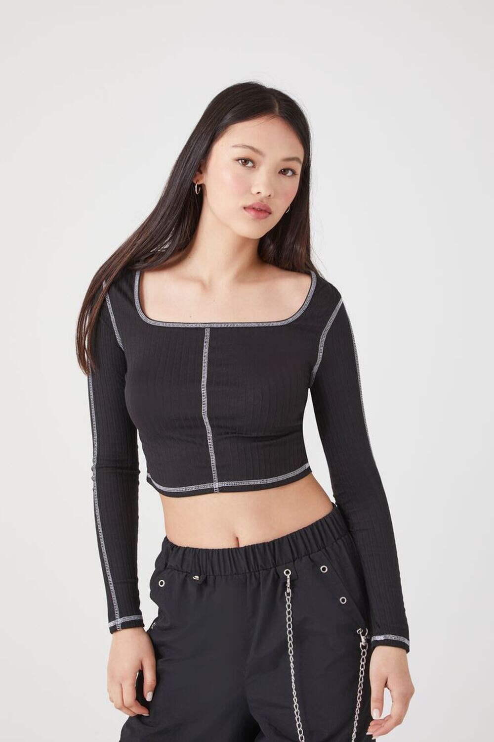

Укороченный трикотажный топ в рубчик Forever 21, черный